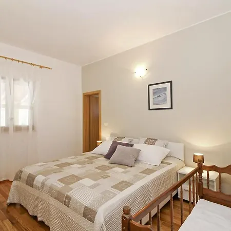 Lavinia In Kavran Villa Krnica