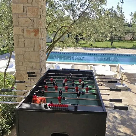 Otel Lavinia In Kavran 4*
